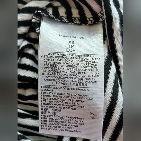 Racerback Stretchy front mock wrap,black/white stripe 24" Long. 16" Pit2 Pit - Picture 3 of 9